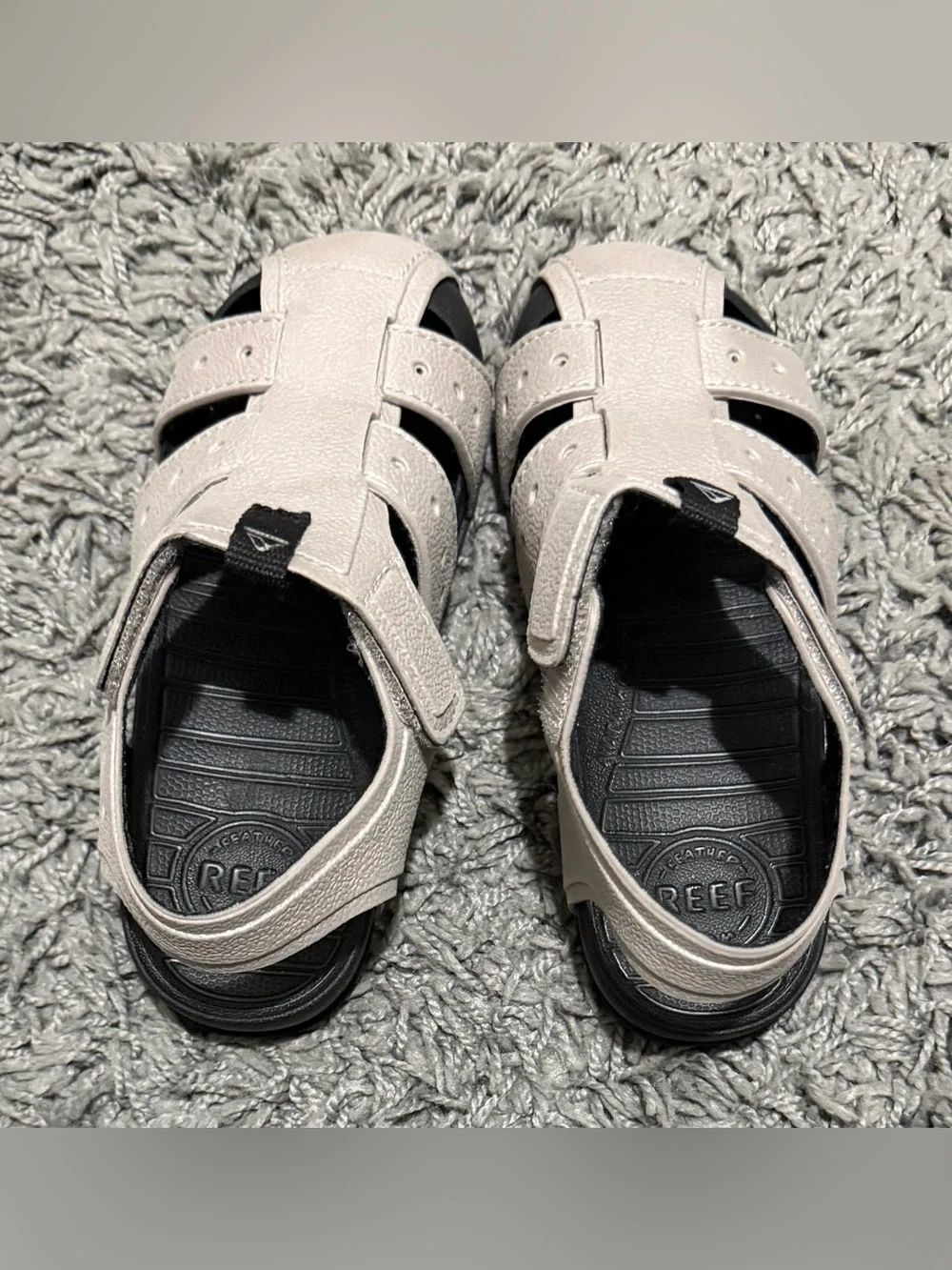 Reef- **Never Worn** Kids Beige and Black Sport Fisherman Sandals